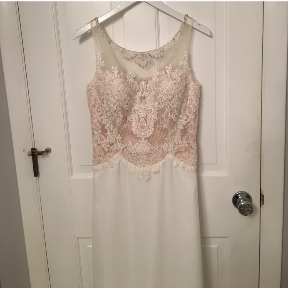 NEW ivory embellished romantic wedding gown - Picture 2 of 10